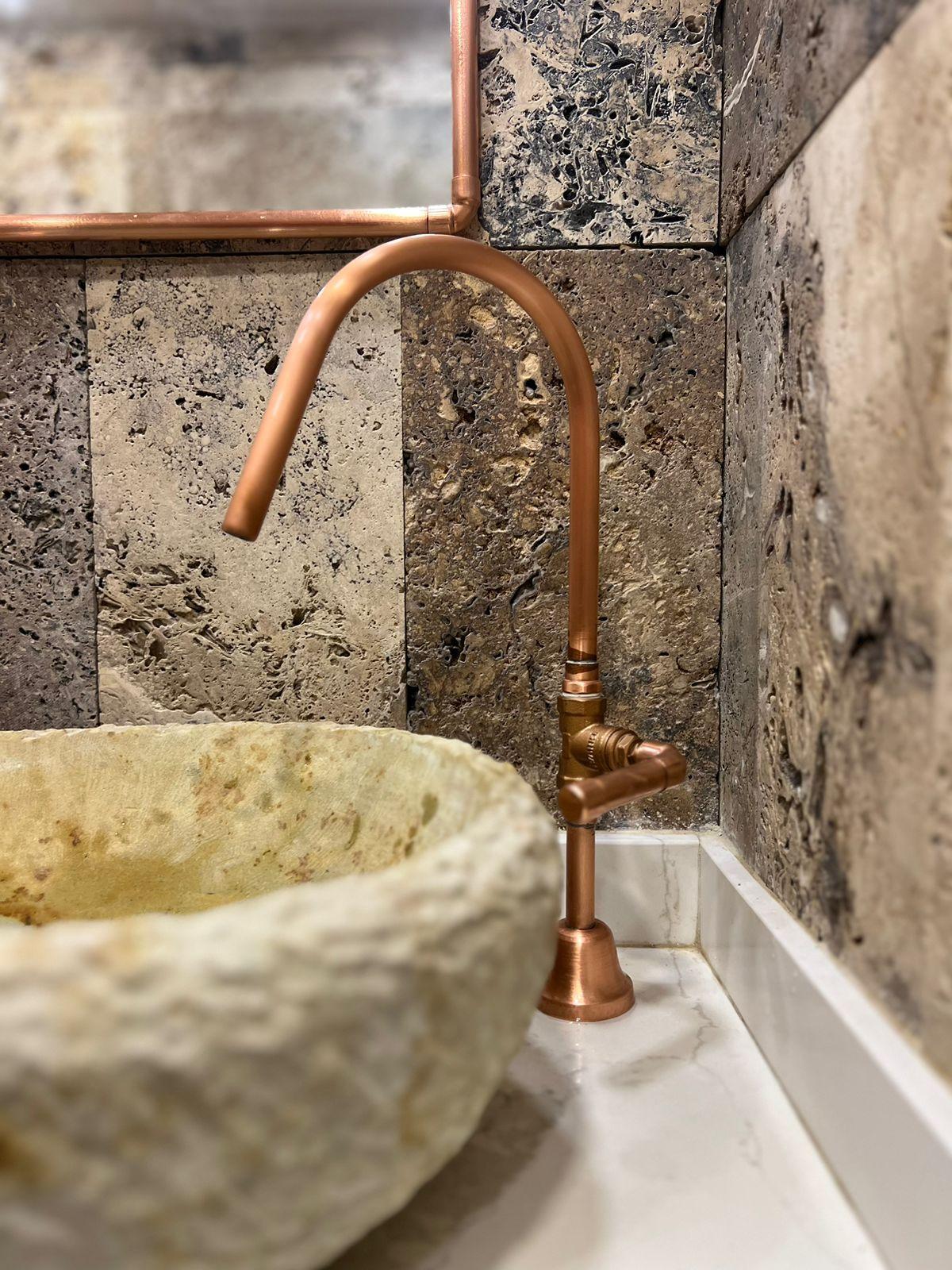 Rustic Stones - Griferia y piedra natural